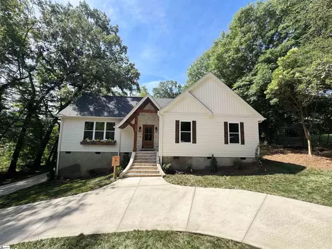 34 Nora Dr, Greenville, SC 29609