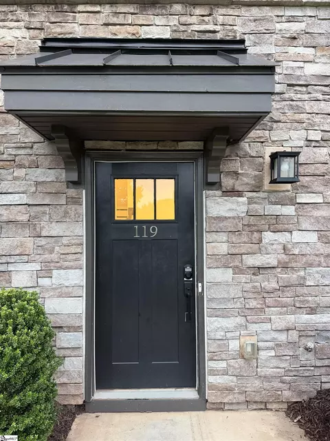119 Rollins Ave, Greenville, SC 29607