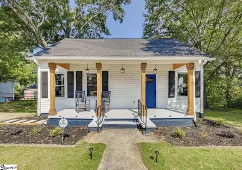 47 Wallace St, Greenville, SC 29605