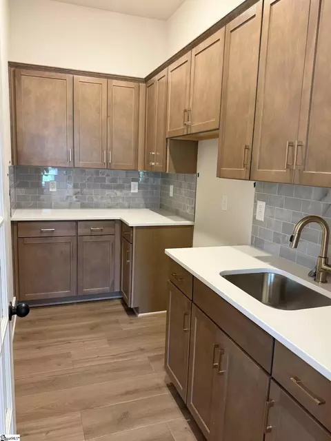 Kitchen - 314 Richey Rd, Pelzer, SC 29669 photo 6 of 8