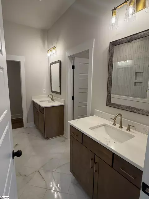 Bath - 314 Richey Rd, Pelzer, SC 29669 photo 3 of 6