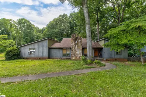 500 Oakwood Estates Dr, Anderson, SC 29621