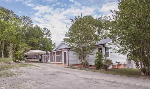 202 Tiffany Dr, Easley, SC 29640