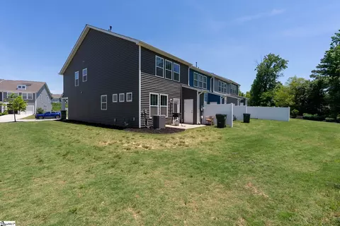 Exterior - 1081 Millison Pl, Moore, SC 29369 photo 3 of 7