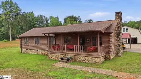 60 Lakeside Dr, Lyman, SC 29365