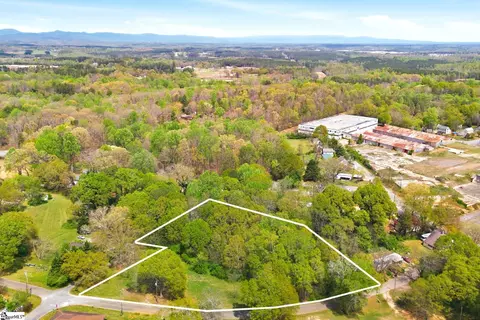 603 E Abbey St, Westminster, SC 29693 photo 4