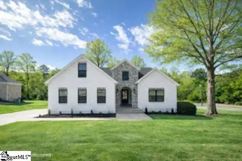 308 Aunt Carrie Pl, Wellford, SC 29385