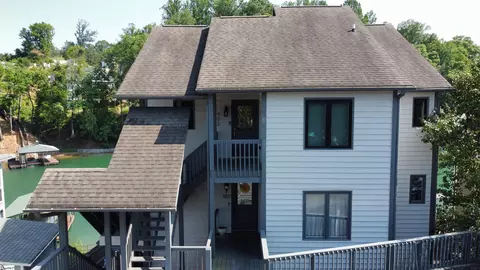 903 Loran Pointe Cir, Seneca, SC 29672