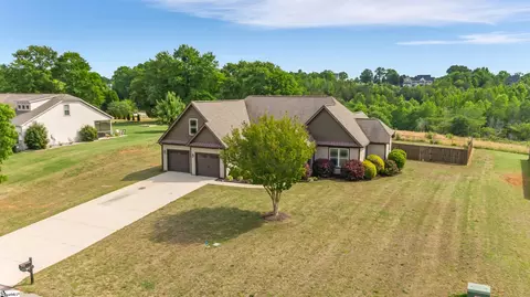 917 Garnet Dr, Chesnee, SC 29323