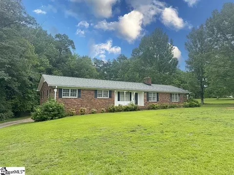 701 N Rutherford Rd, Greer, SC 29651