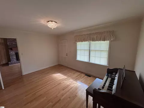 701 N Rutherford Rd, Greer, SC 29651 photo 16
