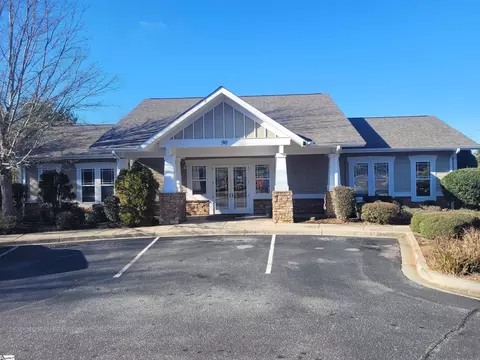 Exterior - 402 Lookover Dr, Anderson, SC 29621 photo 3 of 5