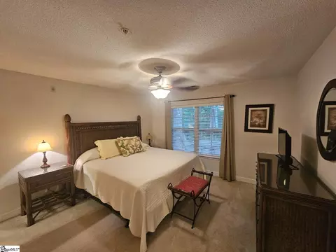 Bedroom - 402 Lookover Dr, Anderson, SC 29621 photo 5 of 6