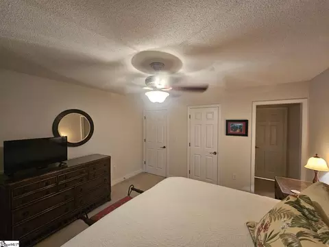 Bedroom - 402 Lookover Dr, Anderson, SC 29621 photo 6 of 6