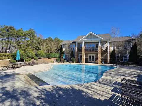 Exterior - 402 Lookover Dr, Anderson, SC 29621 photo 4 of 5