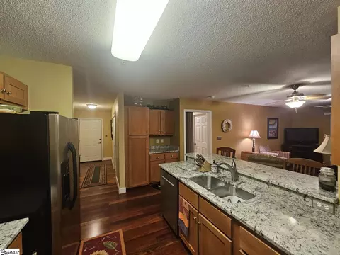 Kitchen - 402 Lookover Dr, Anderson, SC 29621 photo 2 of 3