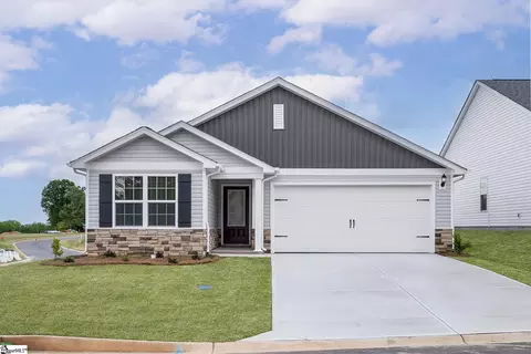 423 W Claywalk Rd, Woodruff, SC 29388