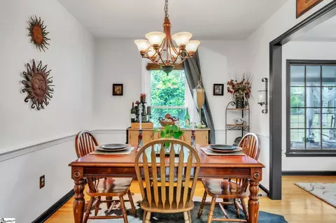 Dining - 722 Lay Bridge Rd, Central, SC 29630 photo 1 of 1