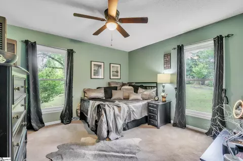 Bedroom - 722 Lay Bridge Rd, Central, SC 29630 photo 4 of 6