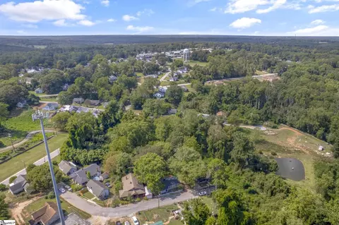 View/Area - 9 Hampton St, Ware Shoals, SC 29692 photo 4 of 7