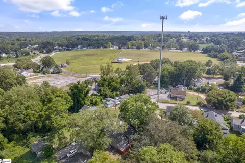 View/Area - 9 Hampton St, Ware Shoals, SC 29692 photo 3 of 7