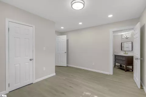 Bedroom - 9 Hampton St, Ware Shoals, SC 29692 photo 2 of 5