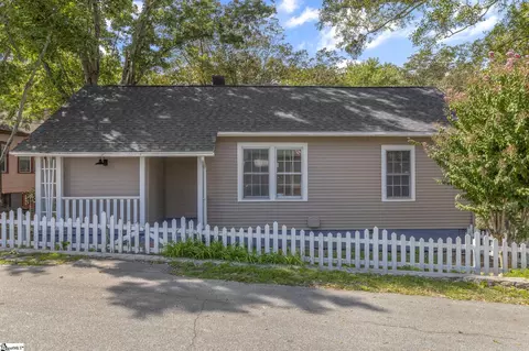 Exterior - 9 Hampton St, Ware Shoals, SC 29692 photo 2 of 9