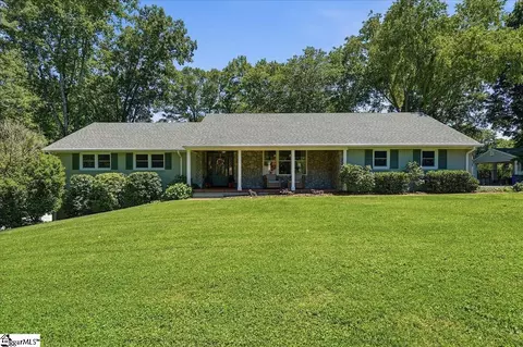 109 Trafalgar Rd, Greenville, SC 29617