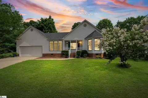 11 Heathfield Ct, Simpsonville, SC 29681