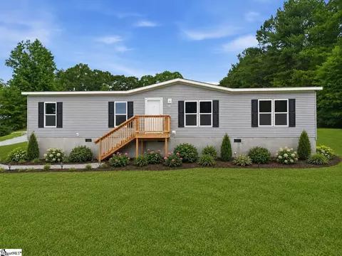 104 Tomahawk Dr, Easley, SC 29640