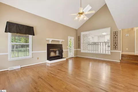 Living - 703 E Silverleaf St, Greer, SC 29650 photo 4 of 5