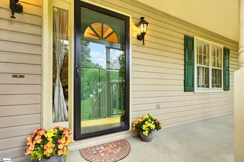 Exterior - 703 E Silverleaf St, Greer, SC 29650 photo 7 of 14