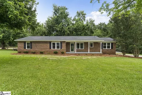 3258 W 72 Hwy, Clinton, SC 29325