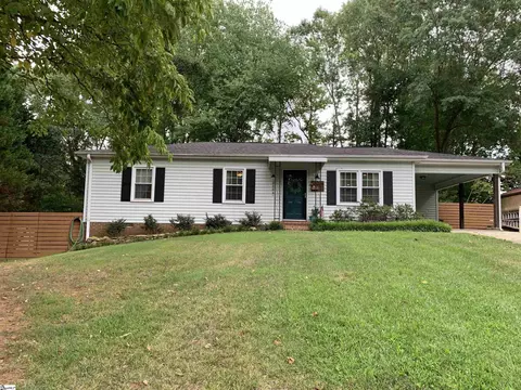 206 Mill Estate Rd, Taylors, SC 29687