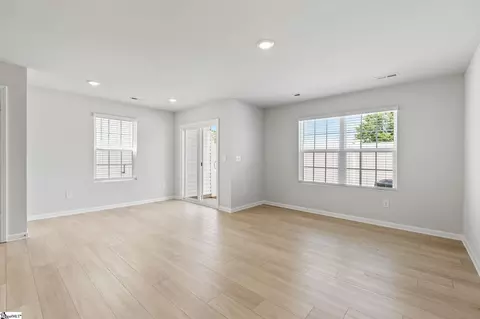 Living - 401 Mopar Ln, Greer, SC 29651 photo 2 of 5