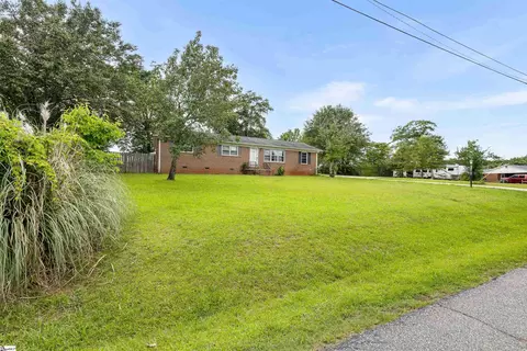 Exterior - 308 Sylvia Rd, Easley, SC 29642 photo 4 of 6