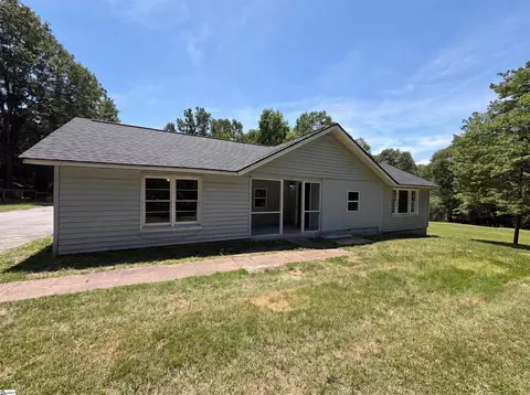 237 Geddis Rd, Inman, SC 29349