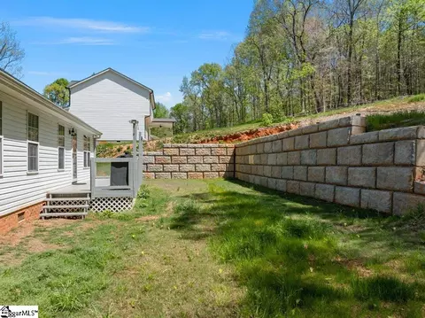 Exterior - 761 Pearson Town Rd, Moore, SC 29369 photo 7 of 8