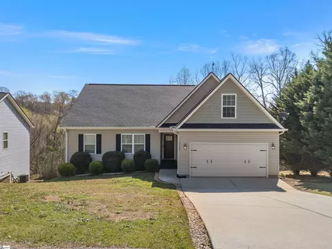 2520 Linmar Cir, Anderson, SC 29621