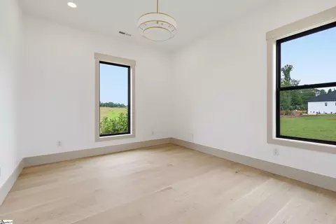 Bedroom - 624 Monfret Ct, Moore, SC 29369 photo 4 of 8