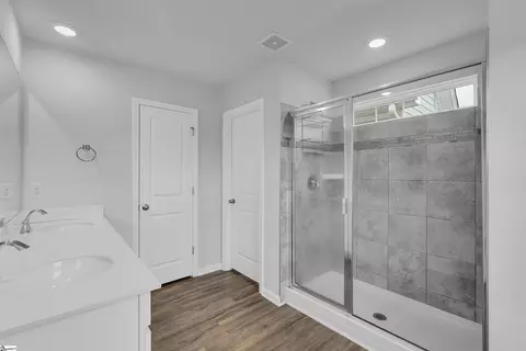 Entry Way - 8 Leander Dr, Greer, SC 29651 photo 4 of 5