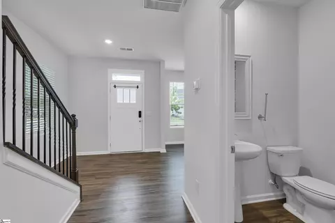 Entry Way - 8 Leander Dr, Greer, SC 29651 photo 2 of 5
