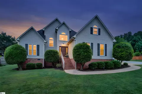 9 Mountainside Way, Greenville, SC 29609