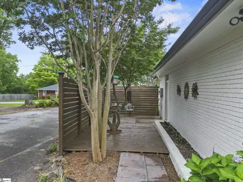 Exterior - 207 Oates Ave, Easley, SC 29640 photo 10 of 14