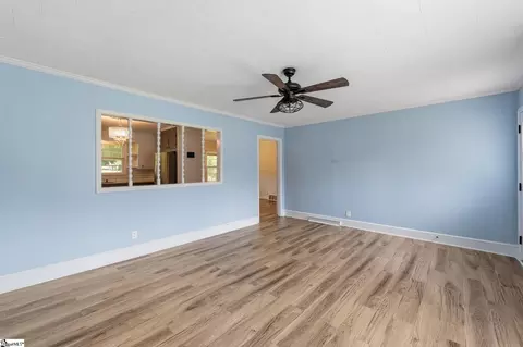 Living - 12 Dendy St, Pelzer, SC 29669 photo 2 of 3