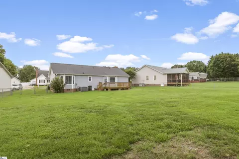 Exterior - 114 Fairview Pl, Greer, SC 29651 photo 8 of 9