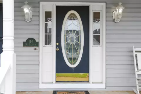 Entry Way - 114 Fairview Pl, Greer, SC 29651 photo 1 of 2