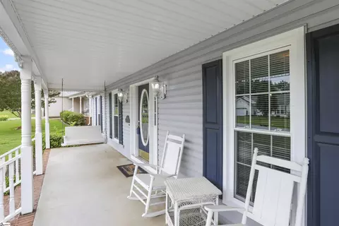 Exterior - 114 Fairview Pl, Greer, SC 29651 photo 2 of 9