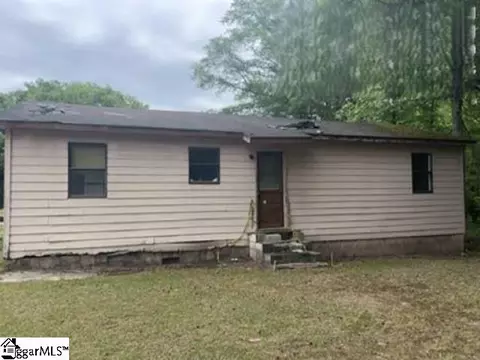 215 Elbert Baskin Rd, Cheraw, SC 29520 photo 2