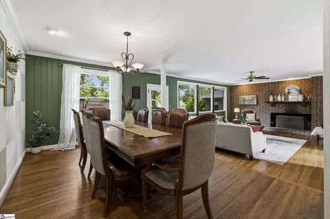 Dining - 211 Grace Ave, Easley, SC 29640 photo 1 of 2